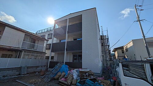 大阪府岸和田市上野町東 築1年未満 3階建