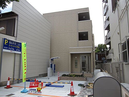 大阪府堺市堺区三宝町２丁 賃貸アパート