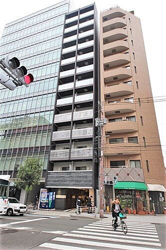 大阪府大阪市中央区内本町２丁目 築10年9ヶ月 13階建