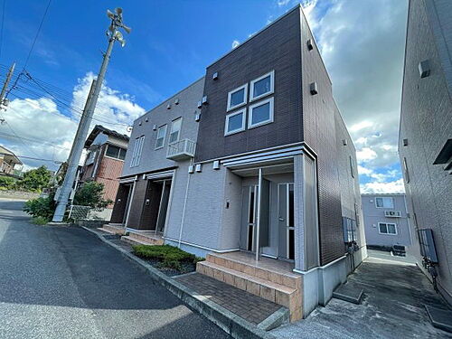 アークレジデンスＡ 2階建