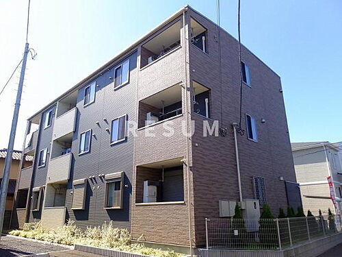 千葉県千葉市中央区葛城３丁目 3階建
