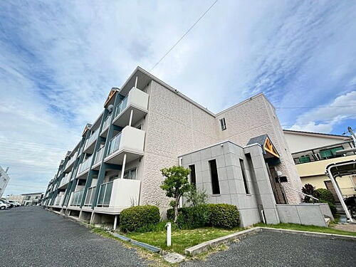 大阪府高石市取石５丁目 築28年9ヶ月 3階建