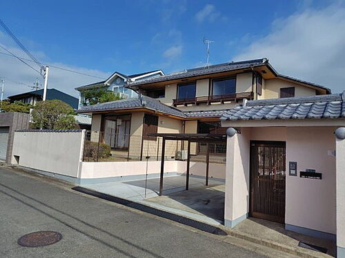 奈良県奈良市登美ヶ丘５丁目 築38年7ヶ月 2階建