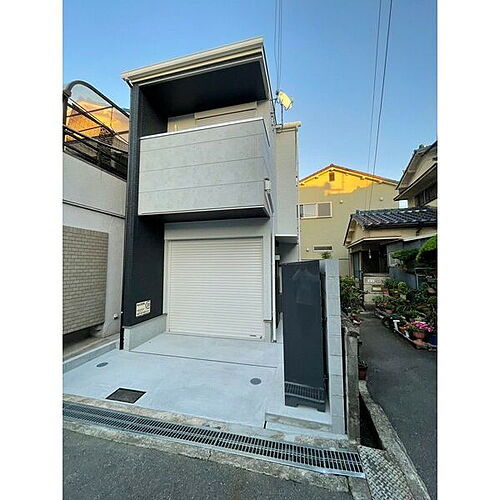 大阪府羽曳野市高鷲９丁目 賃貸一戸建て