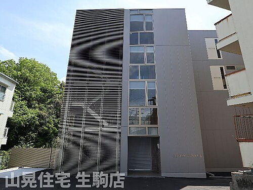 奈良県生駒市本町 築2年10ヶ月 4階建