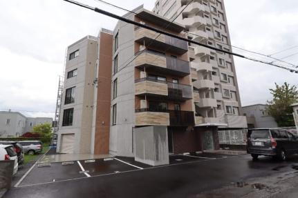 北海道札幌市中央区南十六条西１４丁目 賃貸マンション