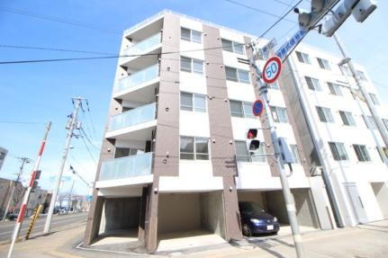 北海道札幌市東区北十三条東１５丁目 賃貸マンション