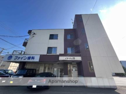 北海道札幌市北区北二十五条西１６丁目 3階建