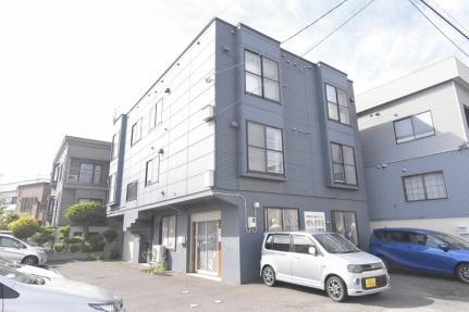 北海道札幌市豊平区美園九条４丁目 築28年1ヶ月 3階建