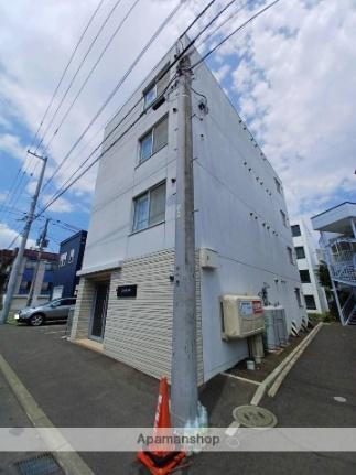 北海道札幌市豊平区美園八条３丁目 4階建