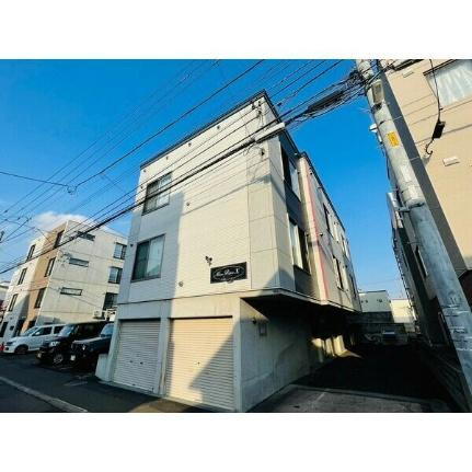 モンレーヴＸ 3階建