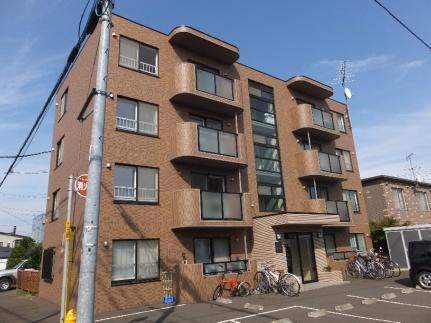 北海道札幌市白石区北郷二条３丁目 賃貸マンション