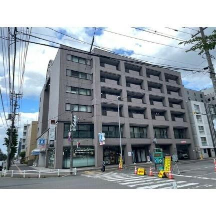 ラフォーレ札幌 6階建