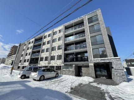 北海道札幌市白石区中央一条７丁目 賃貸マンション