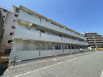 ボンヌールＩＩ 3階建