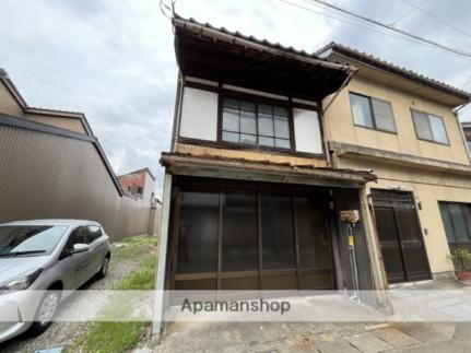 高岡市京町３２８−２戸建 2階建