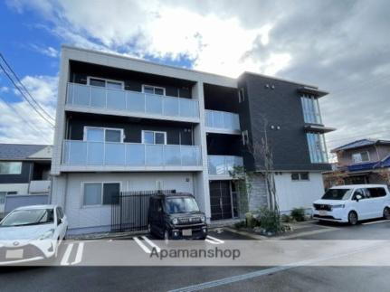富山県富山市赤田 3階建 築6年1ヶ月