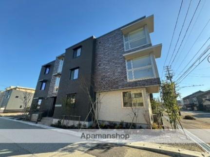 富山県富山市大泉本町１丁目 3階建 築1年6ヶ月