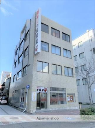 プラドール荒町 4階建