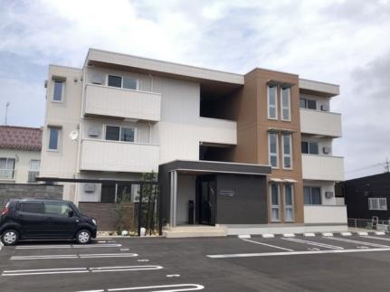 Ｄーｒｅｓｉｄｅｎｃｅ新庄　Ｃｒｅａｒ 3階建