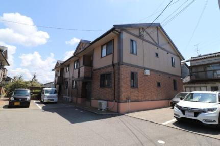 ファウンテン　Ａ 2階建