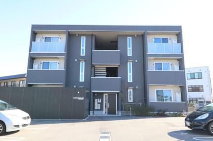 アドラブール２４ 3階建