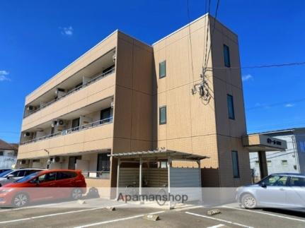 ボナール飯塚ＩＩ 3階建