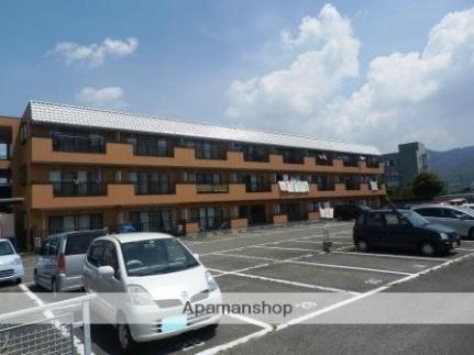 山梨県富士吉田市上吉田東１丁目 賃貸マンション