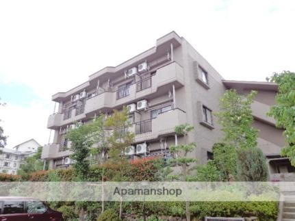 長野県松本市大字里山辺 3階建