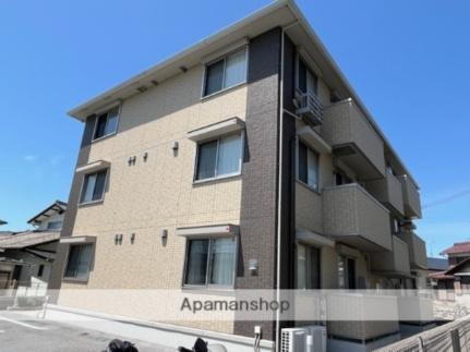 滋賀県彦根市古沢町 3階建