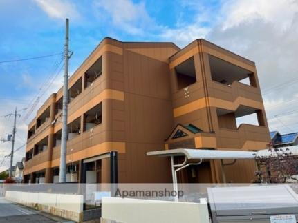 滋賀県彦根市高宮町 3階建