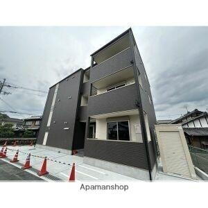 大阪府枚方市渚元町 3階建