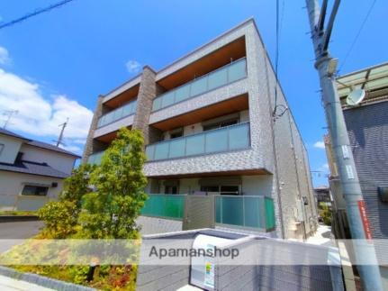 大阪府枚方市楠葉野田２丁目 3階建