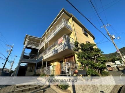 大阪府東大阪市上六万寺町 3階建