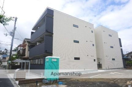大阪府守口市八雲北町２丁目 3階建