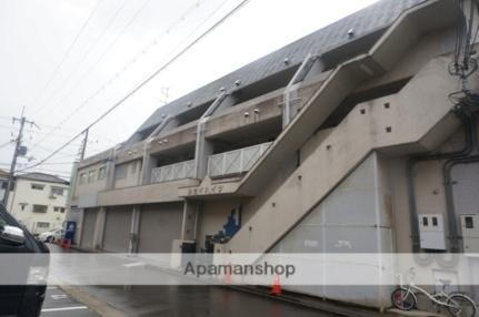 大阪府高槻市城南町２丁目 3階建
