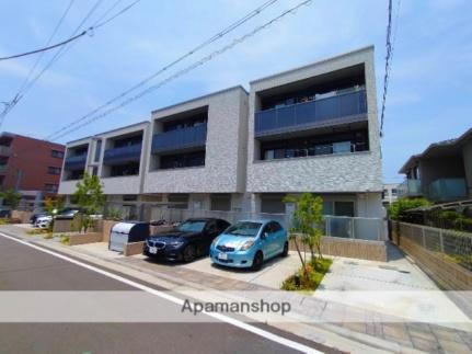 シャーメゾン　アペルタ森北　Ｄｕｅ　Ａ棟 3階建