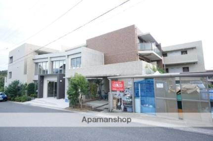 Ｃａｓａ　ｄｅ　ｖｉｏｌａ　カサ　デ　ヴィオラ 3階建