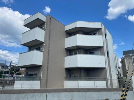 兵庫県川西市栄根２丁目 賃貸マンション