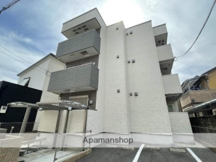 大阪府豊中市立花町２丁目 3階建