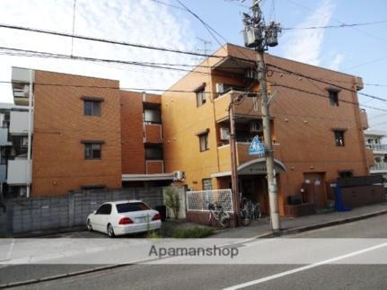 兵庫県西宮市青木町 3階建