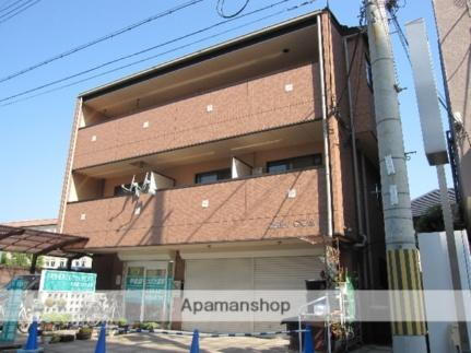 兵庫県西宮市甲風園１丁目 3階建