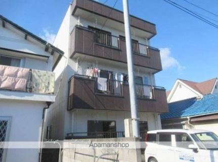 サザンハイツ六十谷ＩＩ 3階建