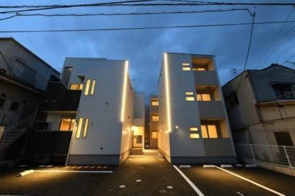 岡山県岡山市北区奉還町４丁目 3階建 築6年3ヶ月