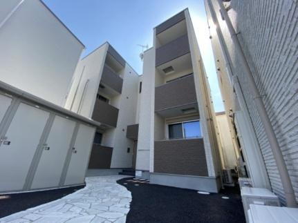 岡山県岡山市北区奥田本町 3階建