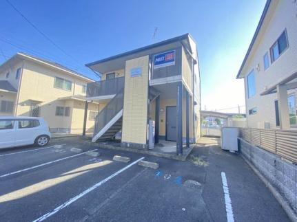 広島県三原市頼兼１丁目 2階建