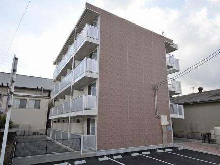 レオパレスＰａｒｋＴｏｗｎ和泉 4階建