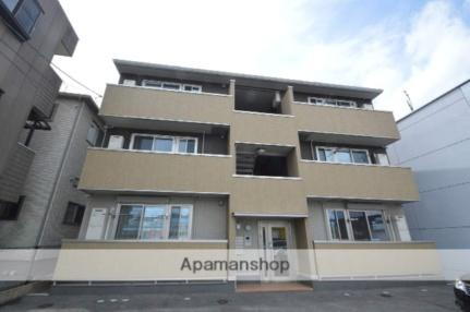 エメラルドサイネンＥ棟 3階建