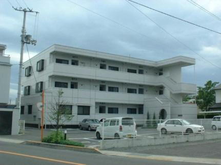 メゾン　エトワール 3階建