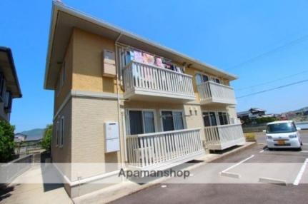 香川県木田郡三木町大字平木 2階建